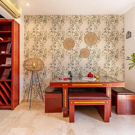 Luxury Plaza Fortuny Apartment