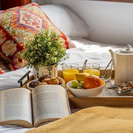 Luxury Plaza Fortuny * Granada